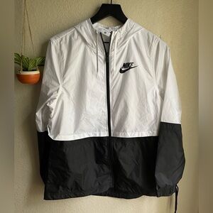 Nike windbreaker jacket